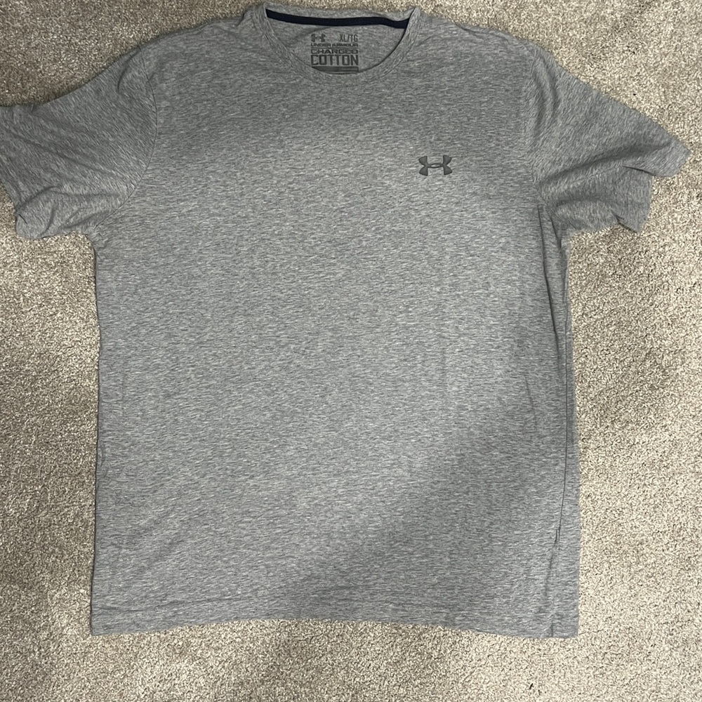 Under Armour t-shirt